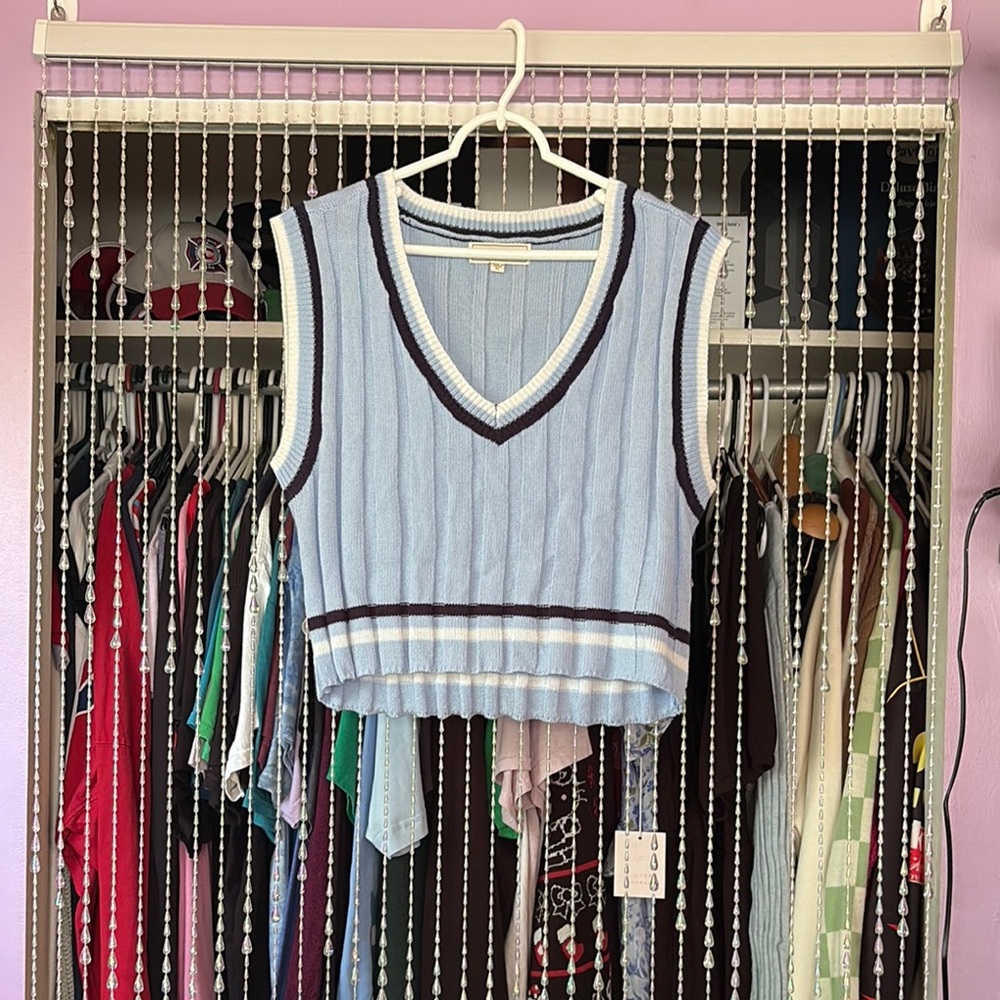 Light Blue Sleeveless Knit Sweater Vest